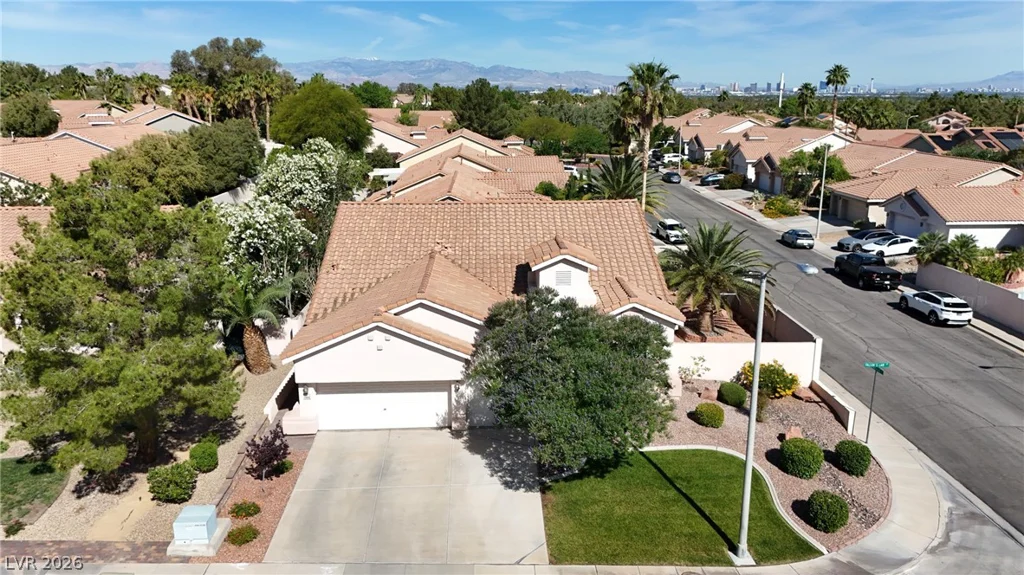1944 Falcons Lair, Henderson, NV 89012