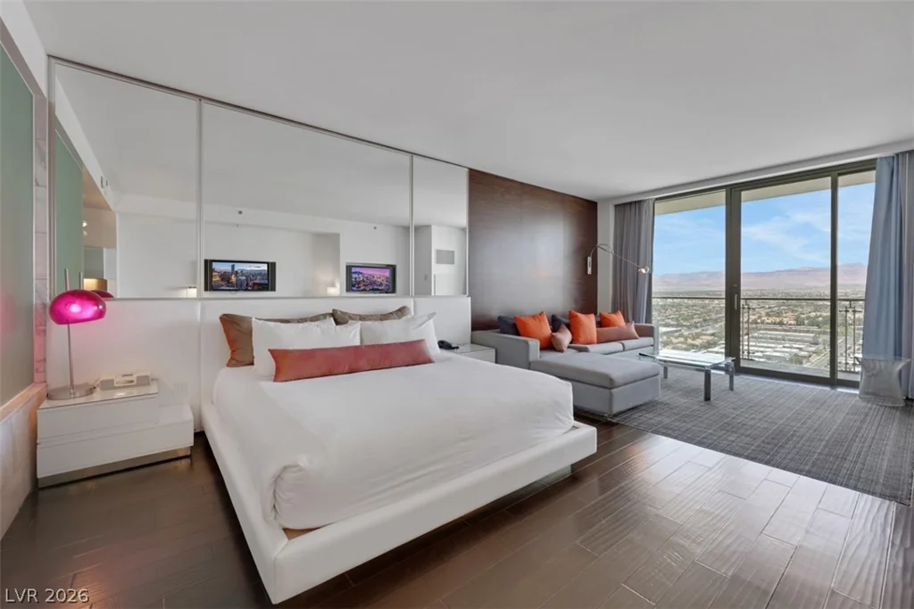 4381 Flamingo, Las Vegas, NV 89103
