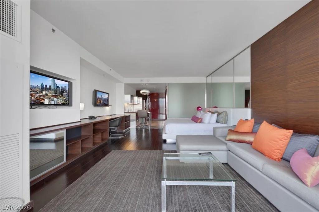 4381 Flamingo, Las Vegas, NV 89103