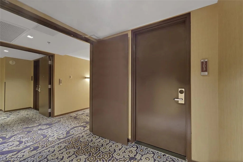 4381 Flamingo, Las Vegas, NV 89103