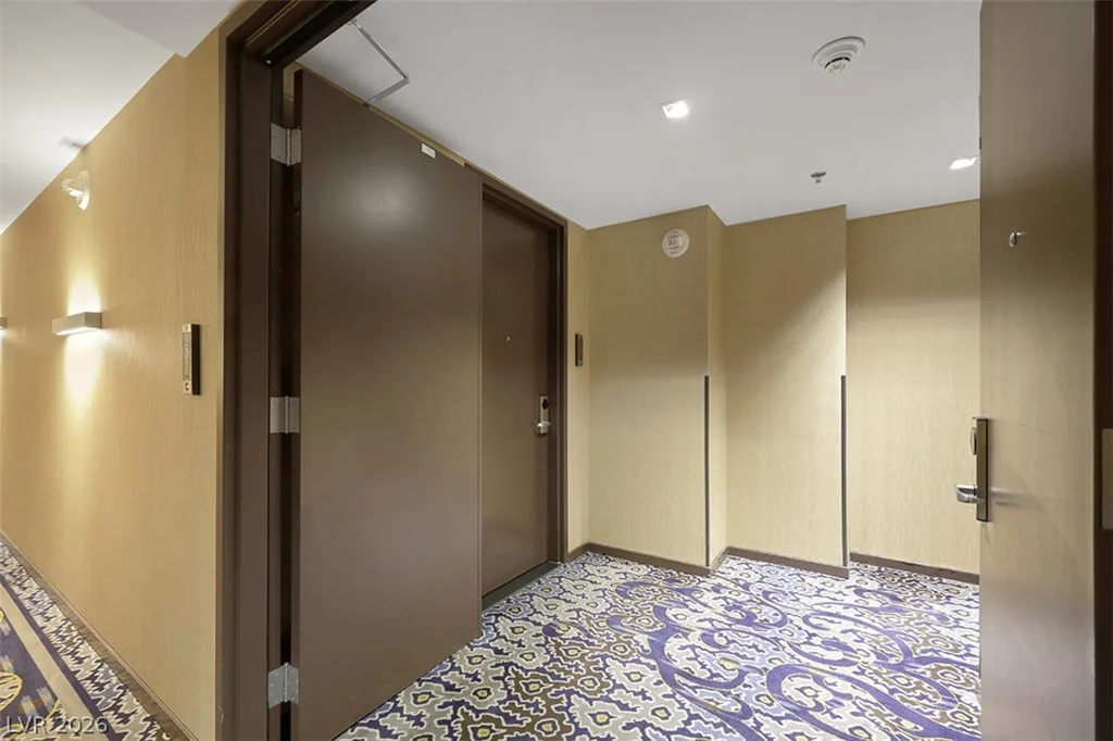 4381 Flamingo, Las Vegas, NV 89103