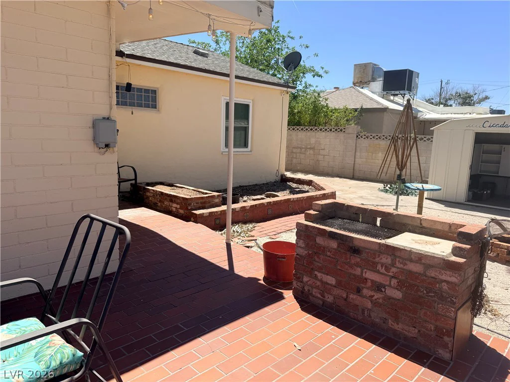 483 Hazel, Henderson, NV 89015
