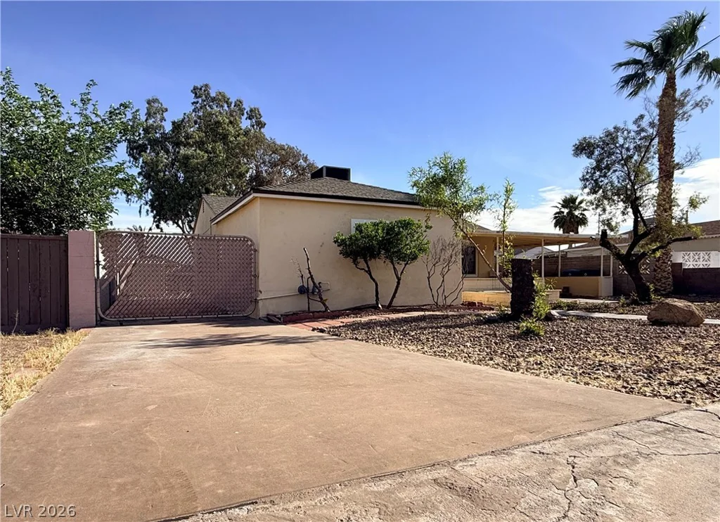 483 Hazel, Henderson, NV 89015