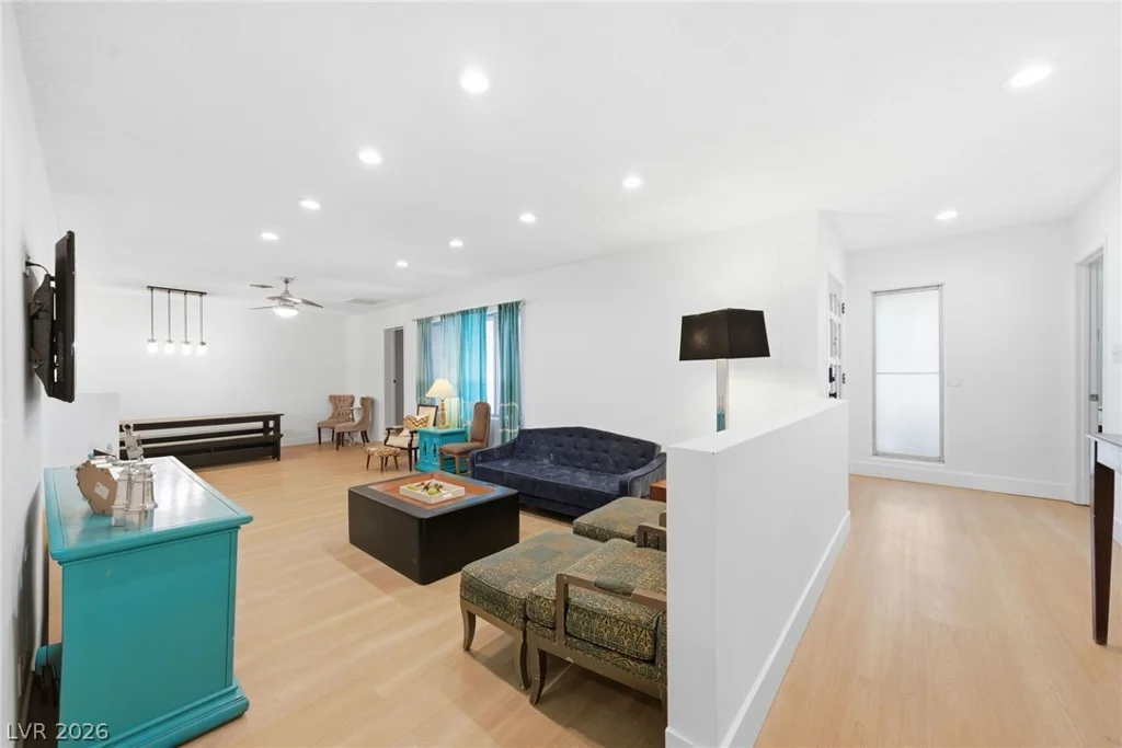 3213 Brazos, Las Vegas, NV 89169