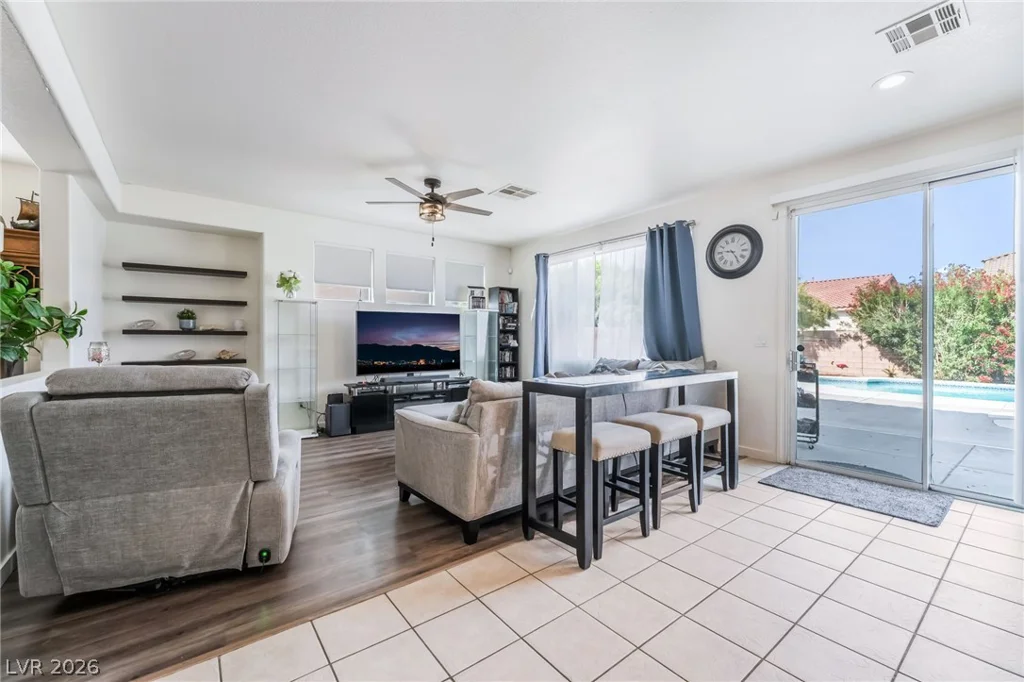 246 Lynbrook, Henderson, NV 89012