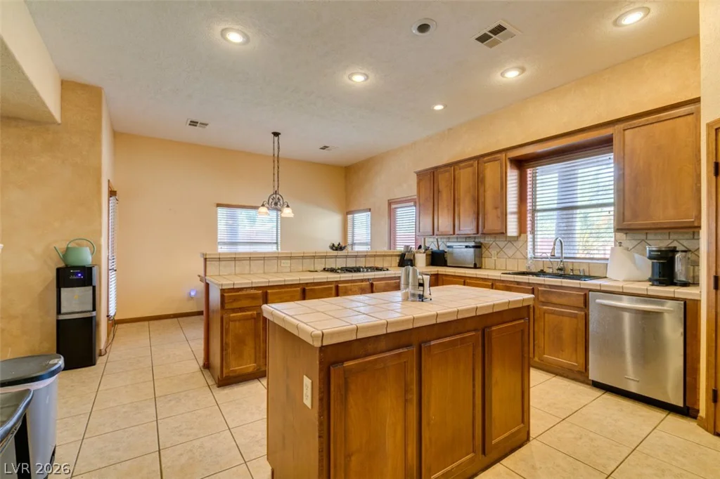 8152 Eagledancer, Las Vegas, NV 89129