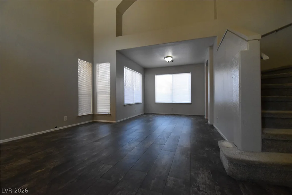 5016 Camino Del Santo, North Las Vegas, NV 89031