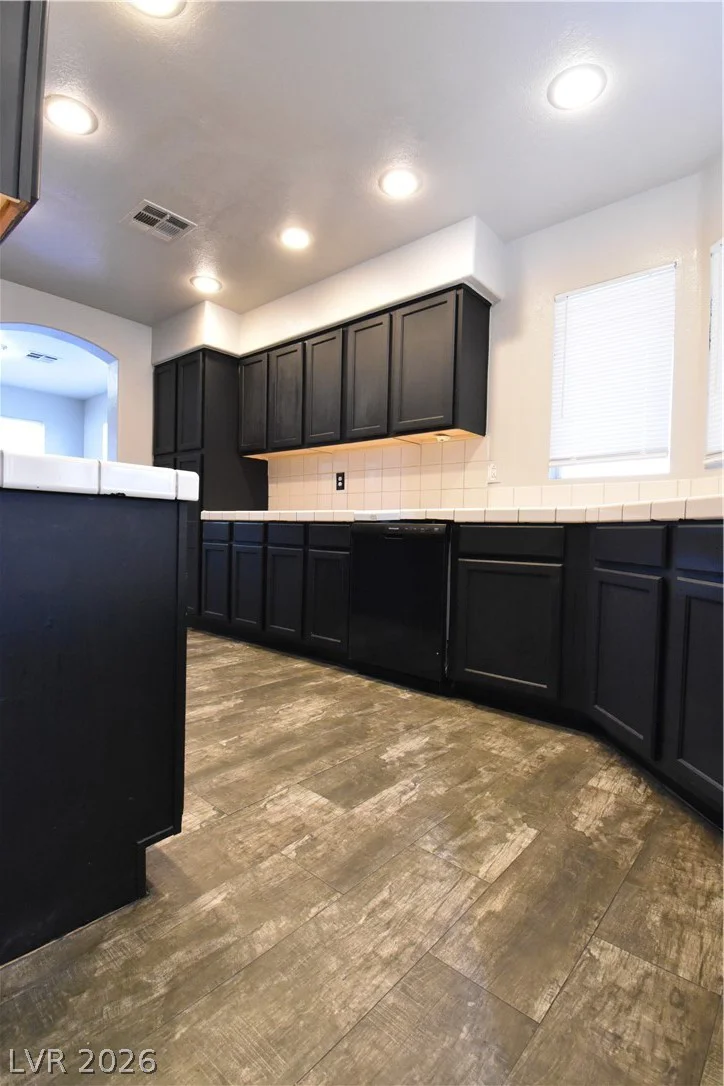 5016 Camino Del Santo, North Las Vegas, NV 89031