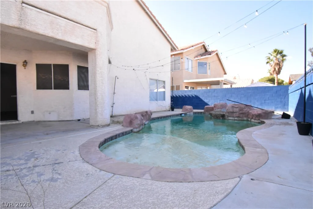 5016 Camino Del Santo, North Las Vegas, NV 89031