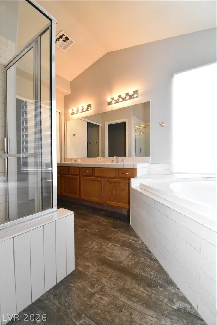 5016 Camino Del Santo, North Las Vegas, NV 89031