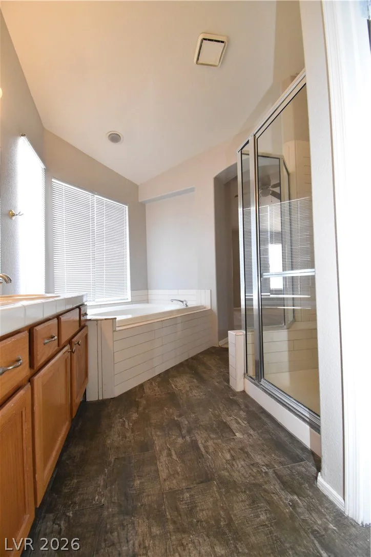 5016 Camino Del Santo, North Las Vegas, NV 89031