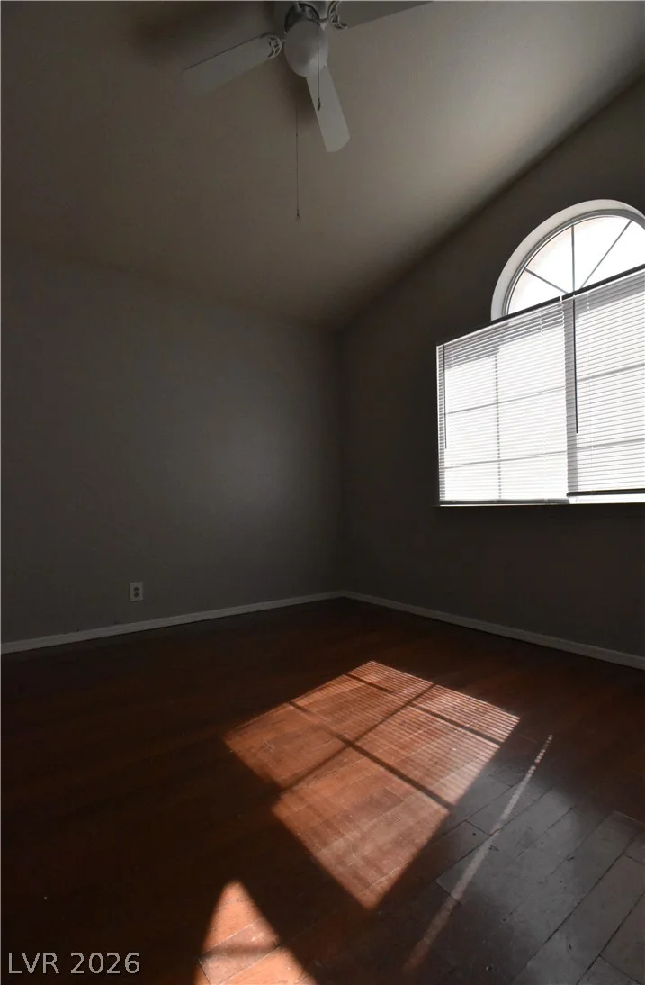 5016 Camino Del Santo, North Las Vegas, NV 89031