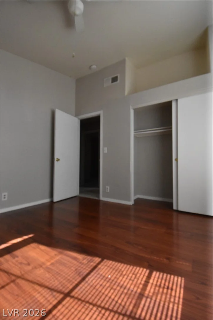 5016 Camino Del Santo, North Las Vegas, NV 89031
