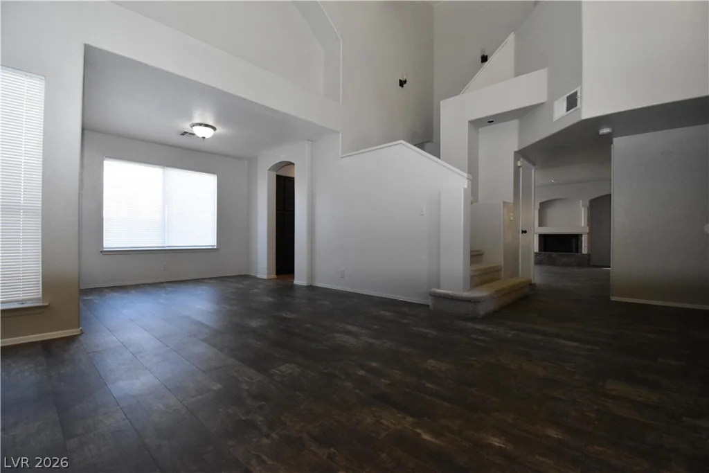 5016 Camino Del Santo, North Las Vegas, NV 89031