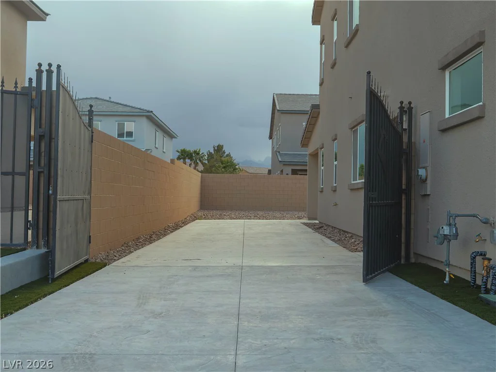 3809 Allen, North Las Vegas, NV 89032