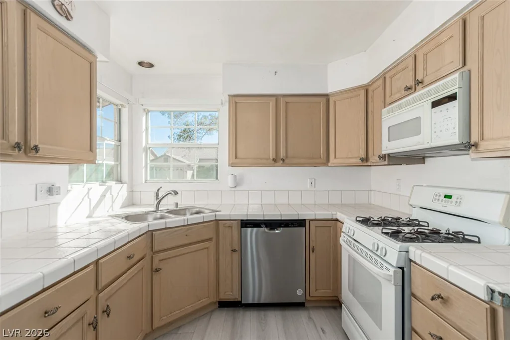 4908 Winterset, Las Vegas, NV 89130