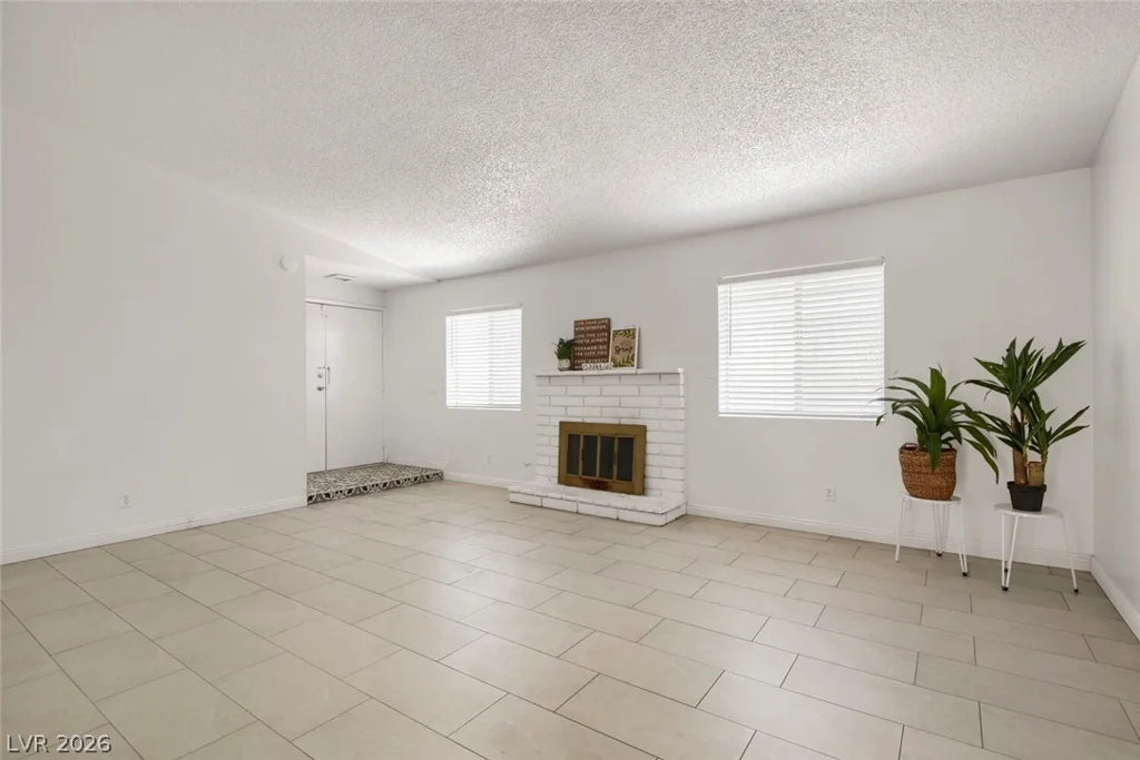 1916 Cameron, Las Vegas, NV 89102