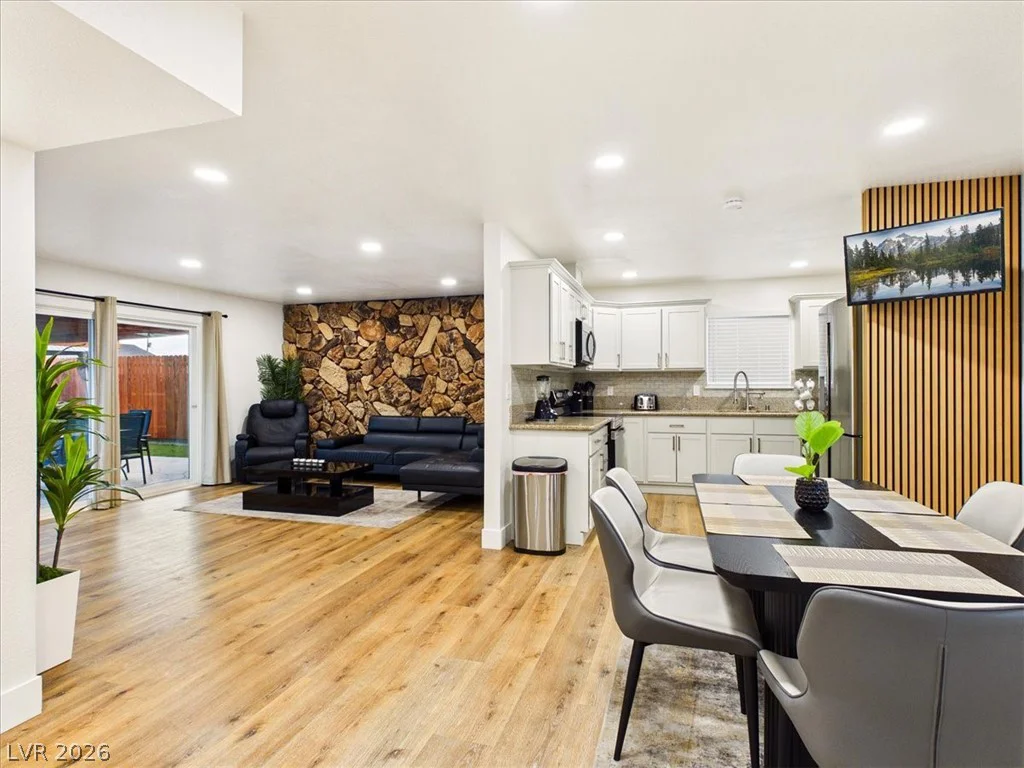 6205 Shawnee, Las Vegas, NV 89107