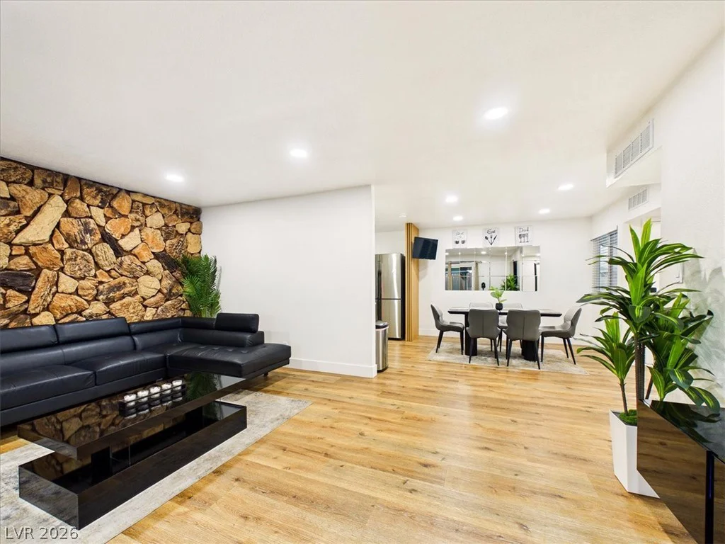 6205 Shawnee, Las Vegas, NV 89107