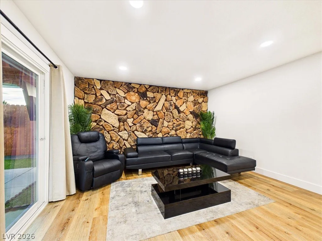 6205 Shawnee, Las Vegas, NV 89107