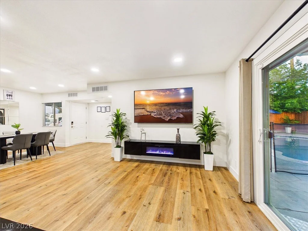 6205 Shawnee, Las Vegas, NV 89107