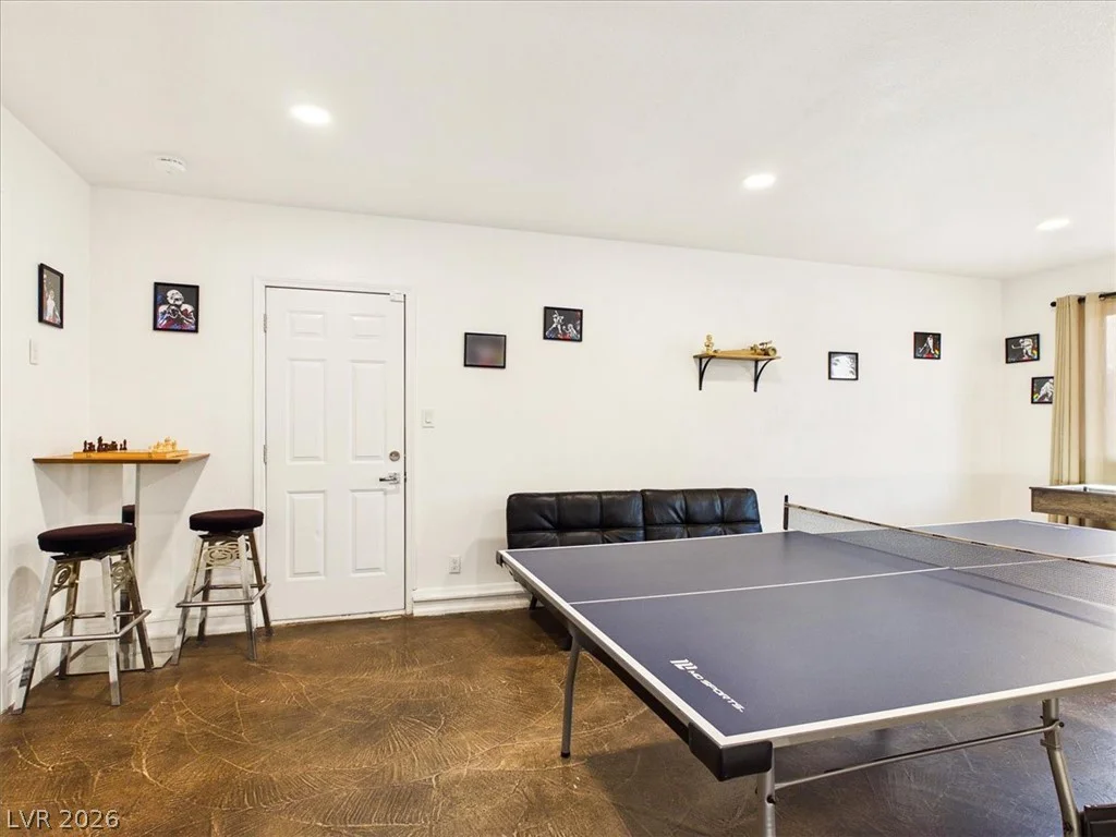 6205 Shawnee, Las Vegas, NV 89107
