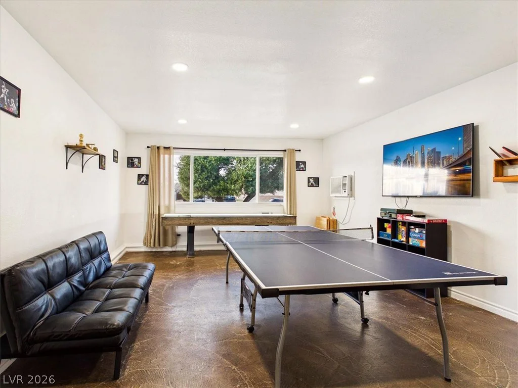 6205 Shawnee, Las Vegas, NV 89107