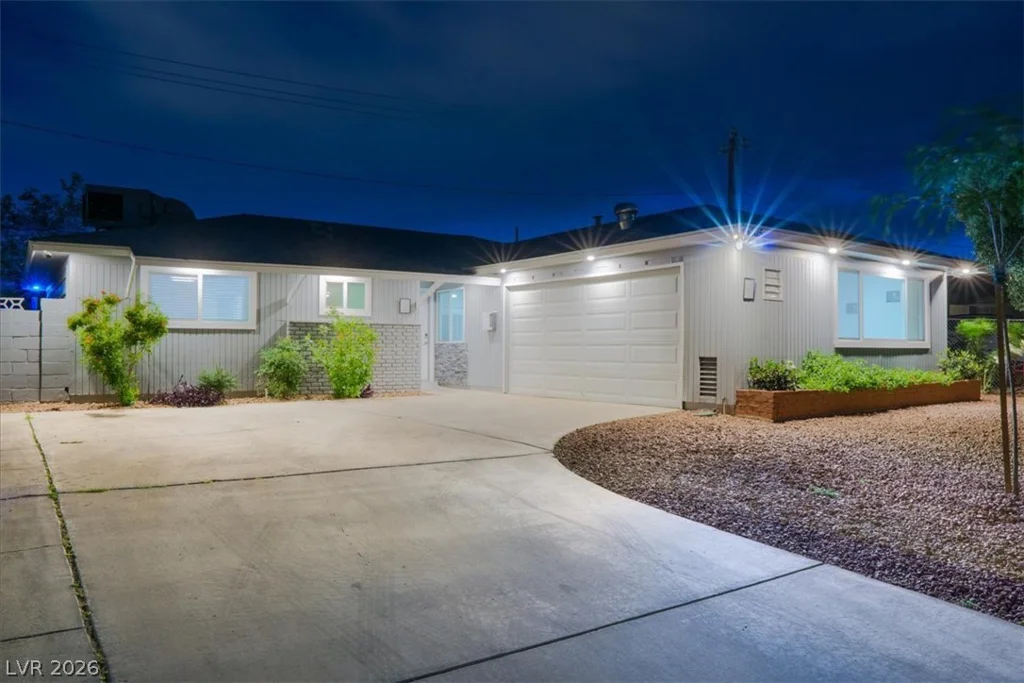 6205 Shawnee, Las Vegas, NV 89107