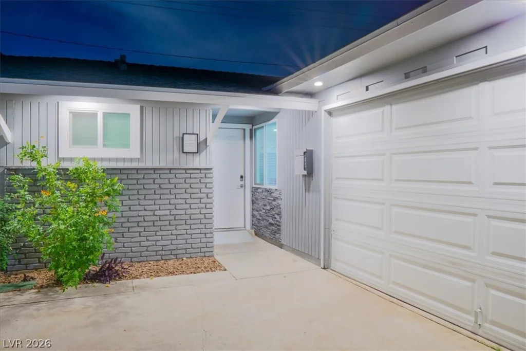 6205 Shawnee, Las Vegas, NV 89107