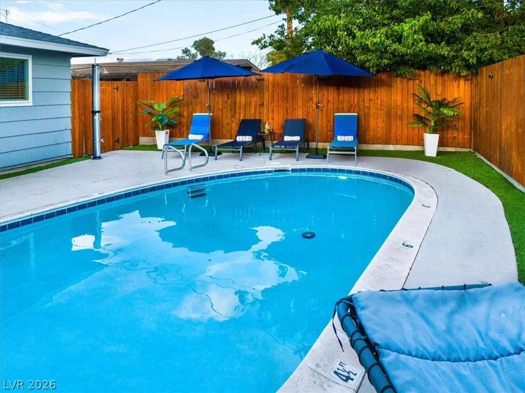 6205 Shawnee, Las Vegas, NV 89107