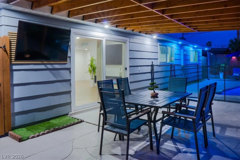 6205 Shawnee, Las Vegas, NV 89107