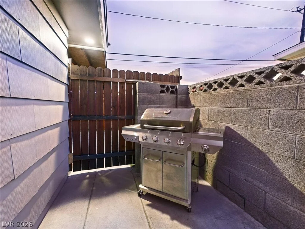 6205 Shawnee, Las Vegas, NV 89107