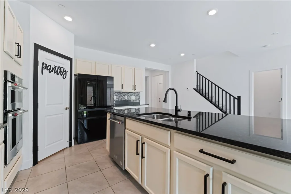 9993 Birch Knoll, Las Vegas, NV 89166