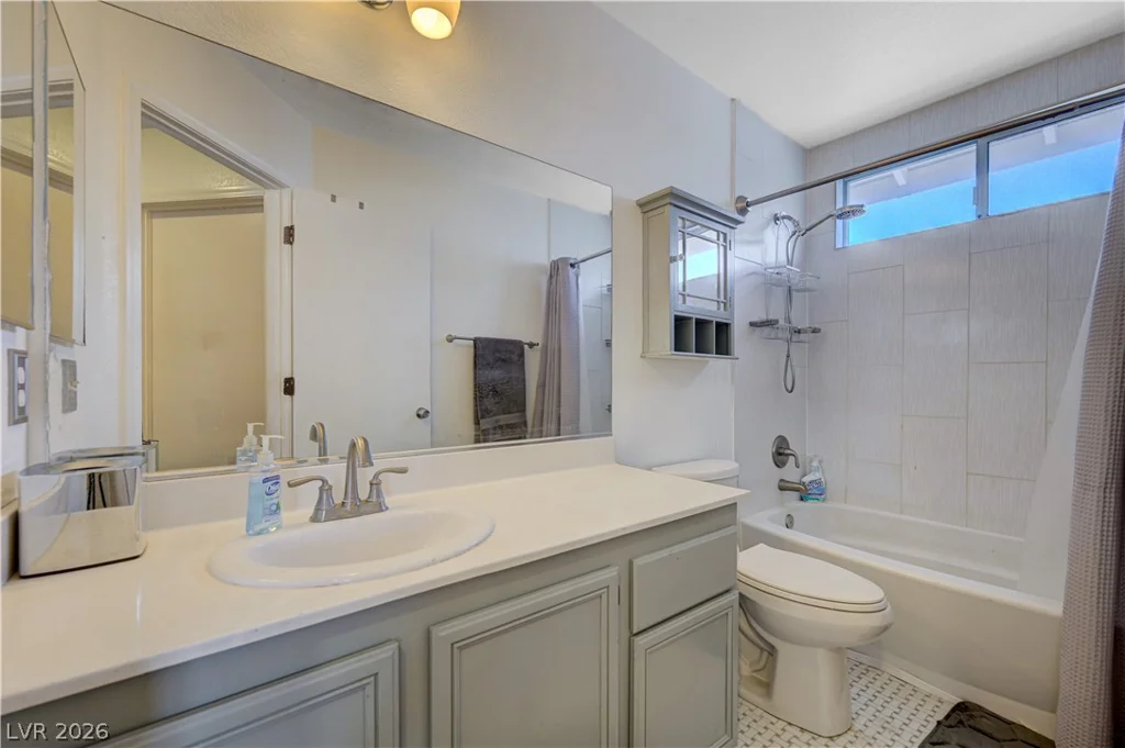 6800 Rhea, Las Vegas, NV 89131
