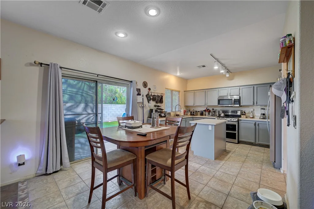 6800 Rhea, Las Vegas, NV 89131