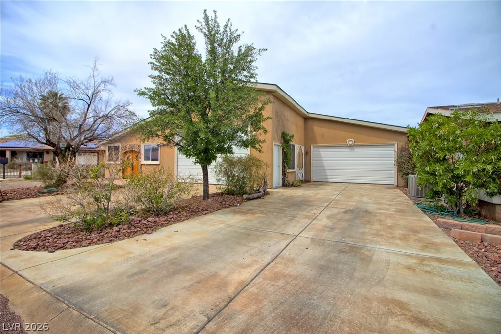 1725 Leonard, Las Vegas, NV 89108