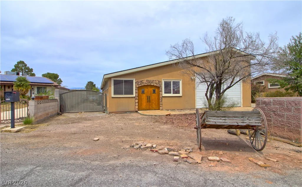 1725 Leonard, Las Vegas, NV 89108