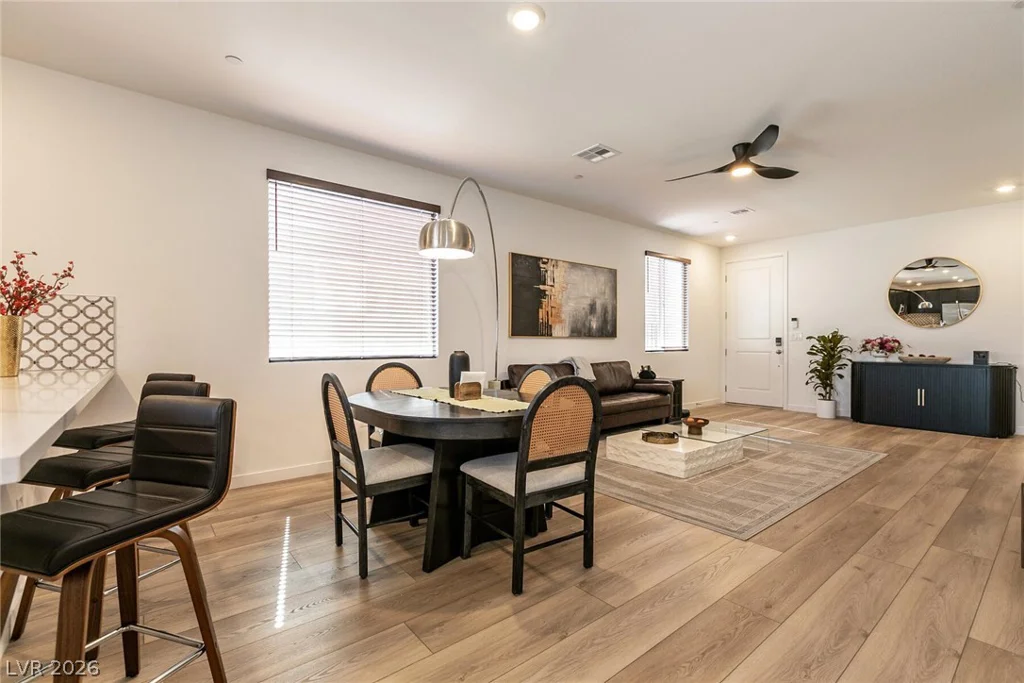 9764 Douglas Fir, Las Vegas, NV 89143