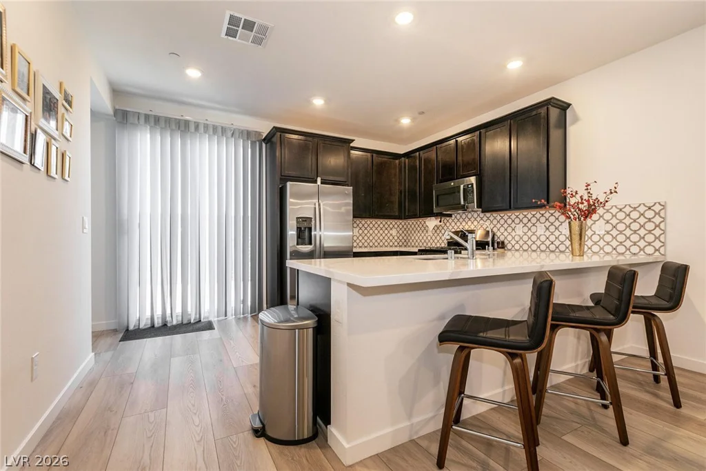 9764 Douglas Fir, Las Vegas, NV 89143