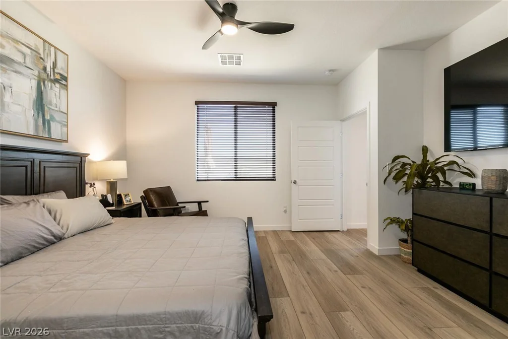 9764 Douglas Fir, Las Vegas, NV 89143