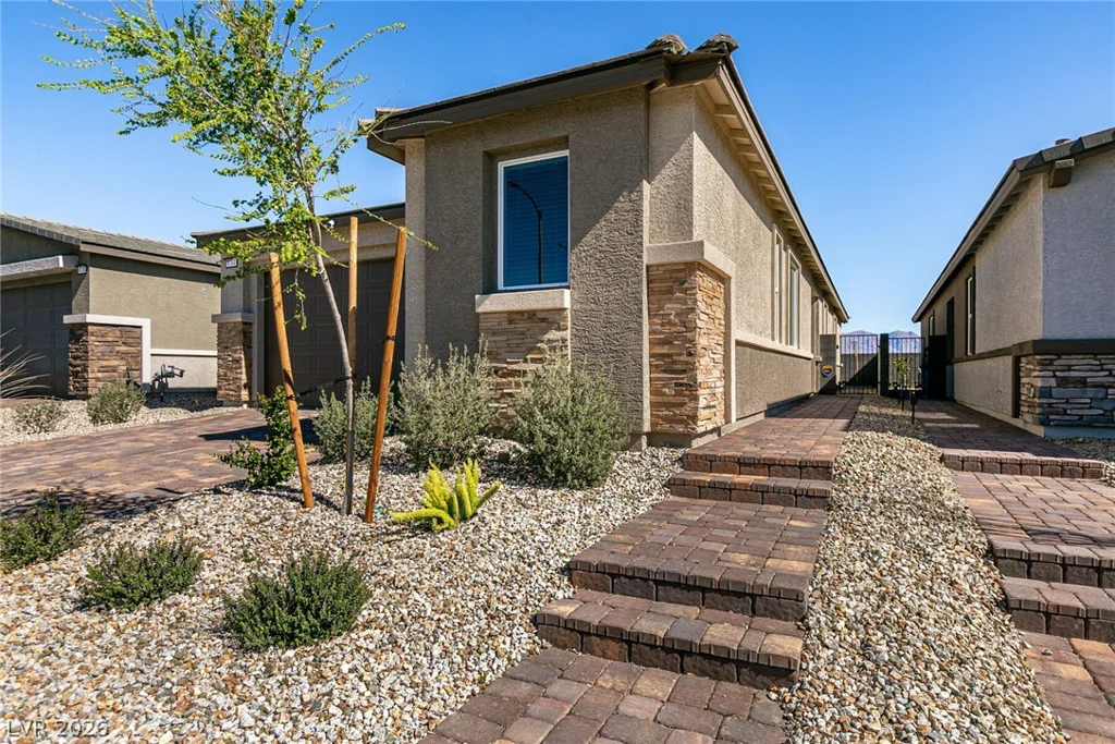 9764 Douglas Fir, Las Vegas, NV 89143