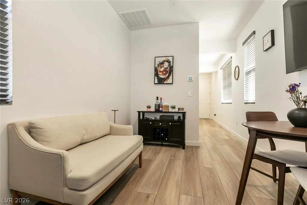 9764 Douglas Fir, Las Vegas, NV 89143