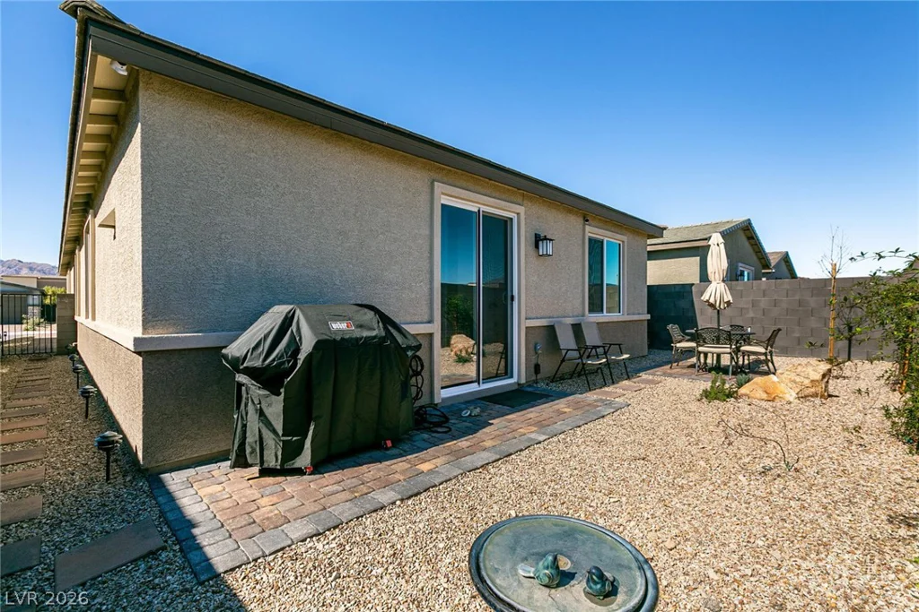 9764 Douglas Fir, Las Vegas, NV 89143
