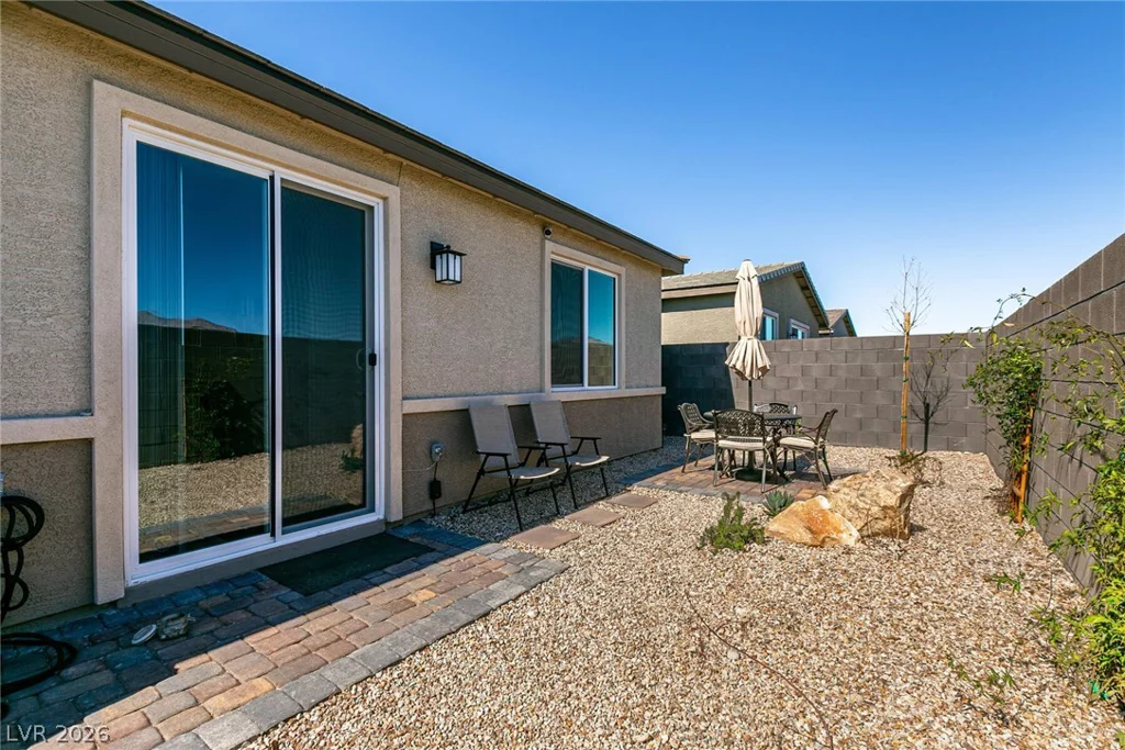 9764 Douglas Fir, Las Vegas, NV 89143