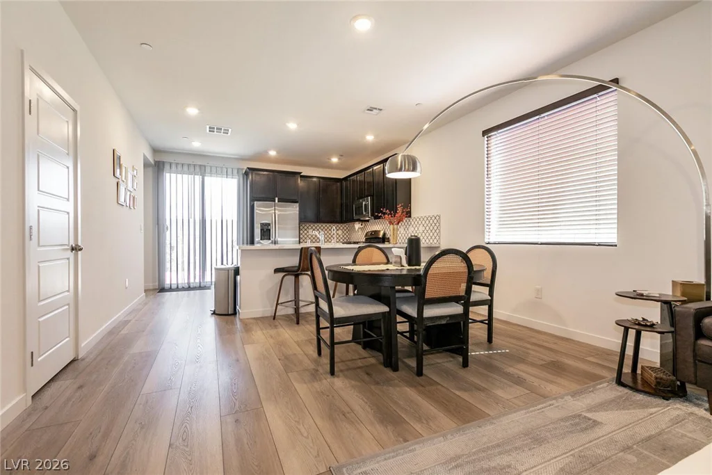 9764 Douglas Fir, Las Vegas, NV 89143