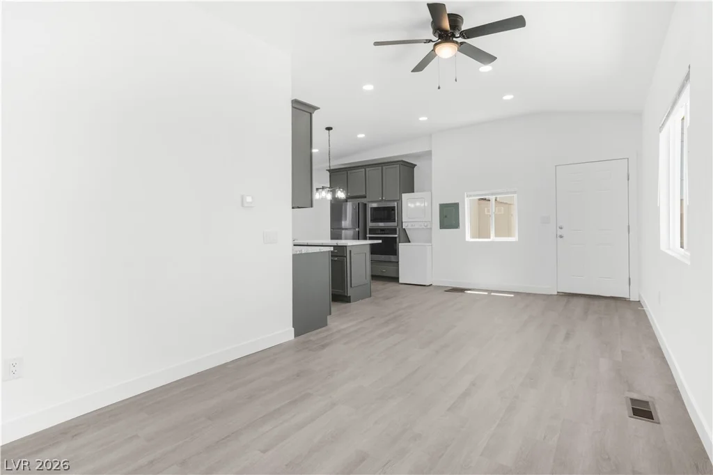 6273 Mount Rainier, Las Vegas, NV 89156