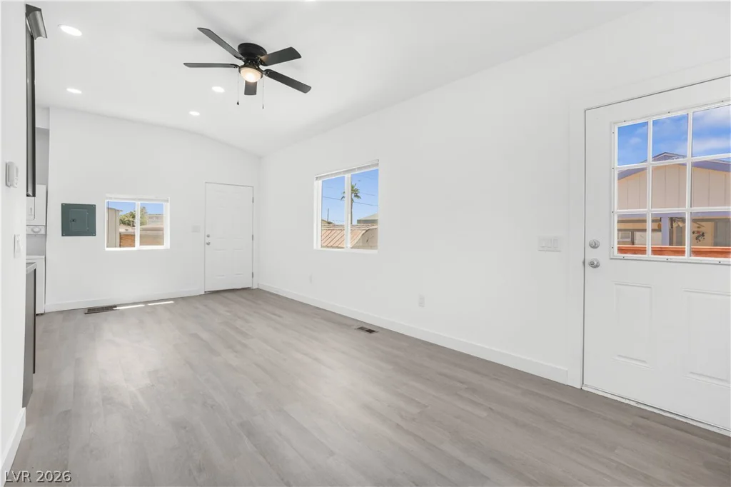 6273 Mount Rainier, Las Vegas, NV 89156