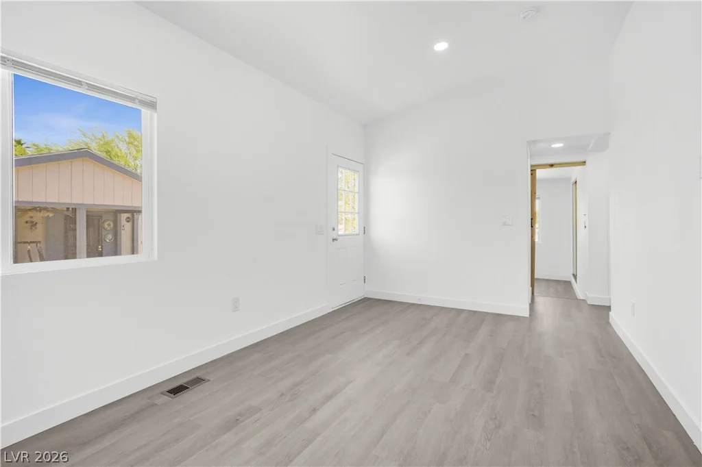 6273 Mount Rainier, Las Vegas, NV 89156