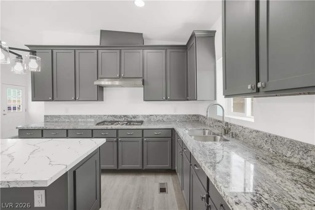 6273 Mount Rainier, Las Vegas, NV 89156