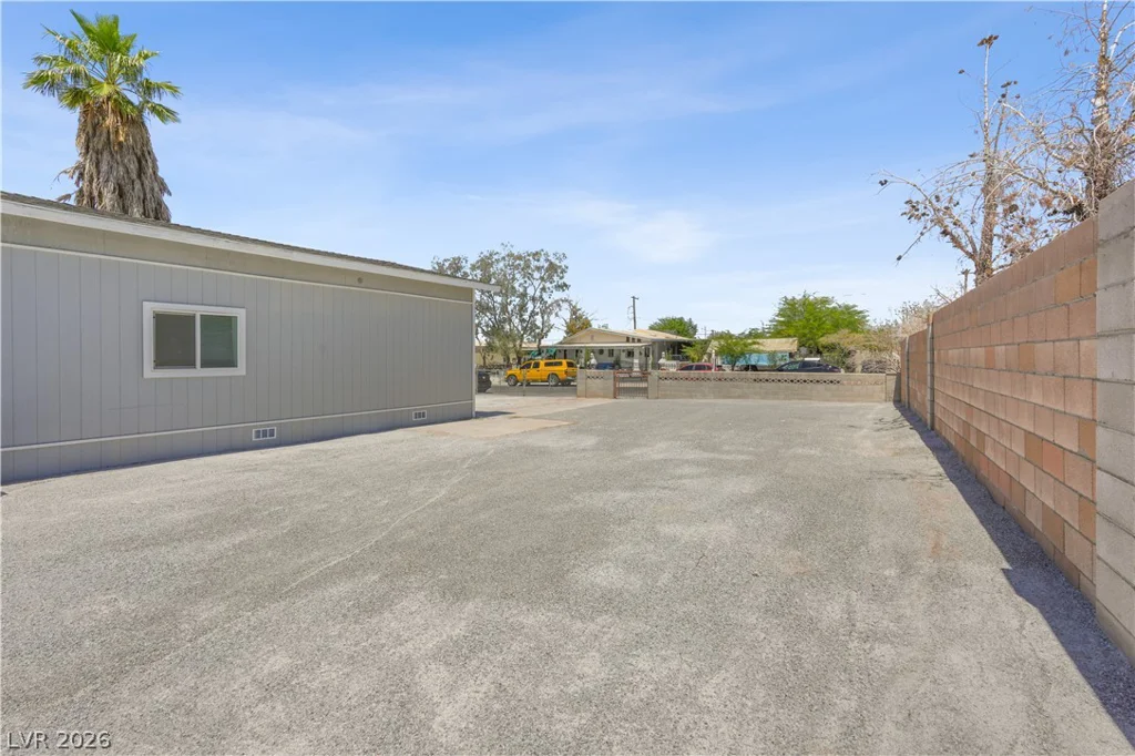 6273 Mount Rainier, Las Vegas, NV 89156